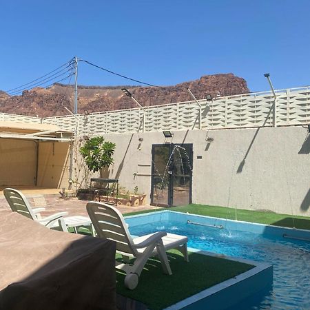 فيلا وشاليه الجبل الاحمر Al-ʿUla Exterior foto